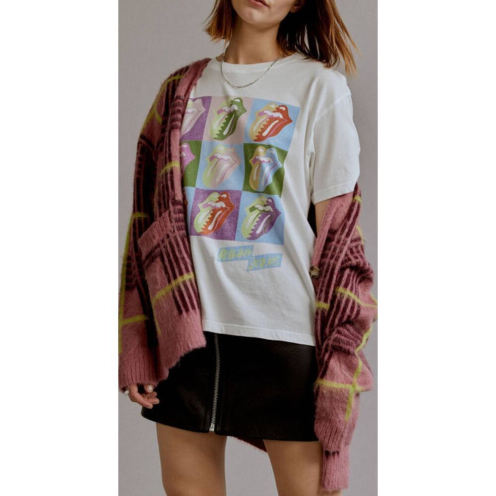 Daydreamer Rolling Stones 9 Licks Boyfriend Style Vintage White Tee size Large